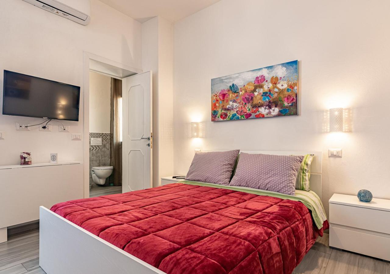 Terrace Rooms Olbia Center Buitenkant foto