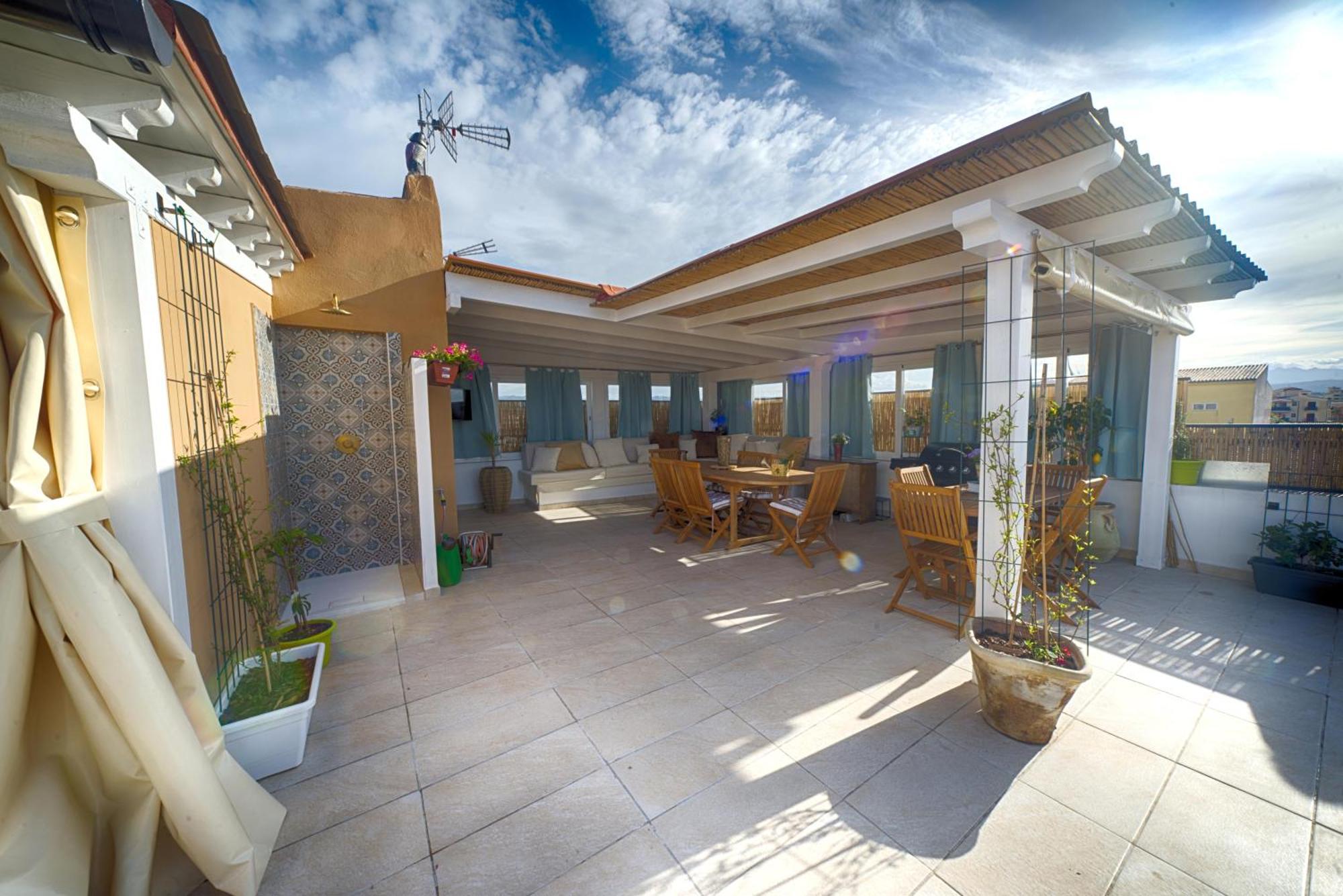 Terrace Rooms Olbia Center Buitenkant foto