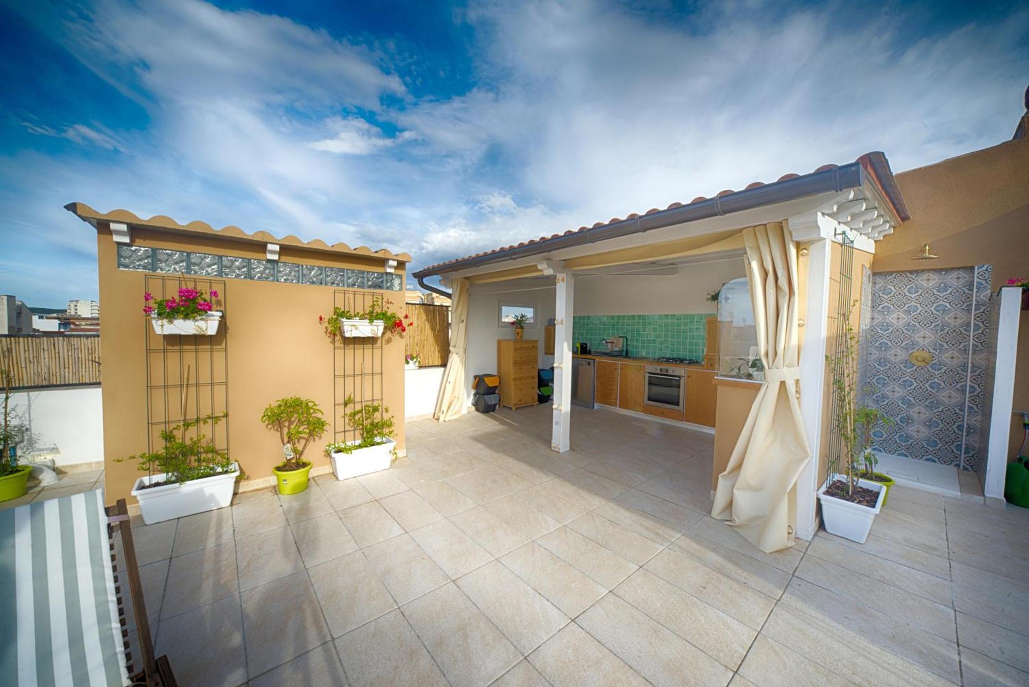 Terrace Rooms Olbia Center Buitenkant foto
